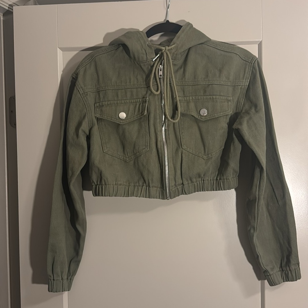 Army green Flap Pocket Drawstring Hooded Crop zip up
